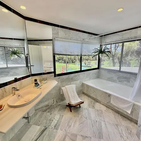 2 Bedroom Golf House - Spectacular Views Benalmadena